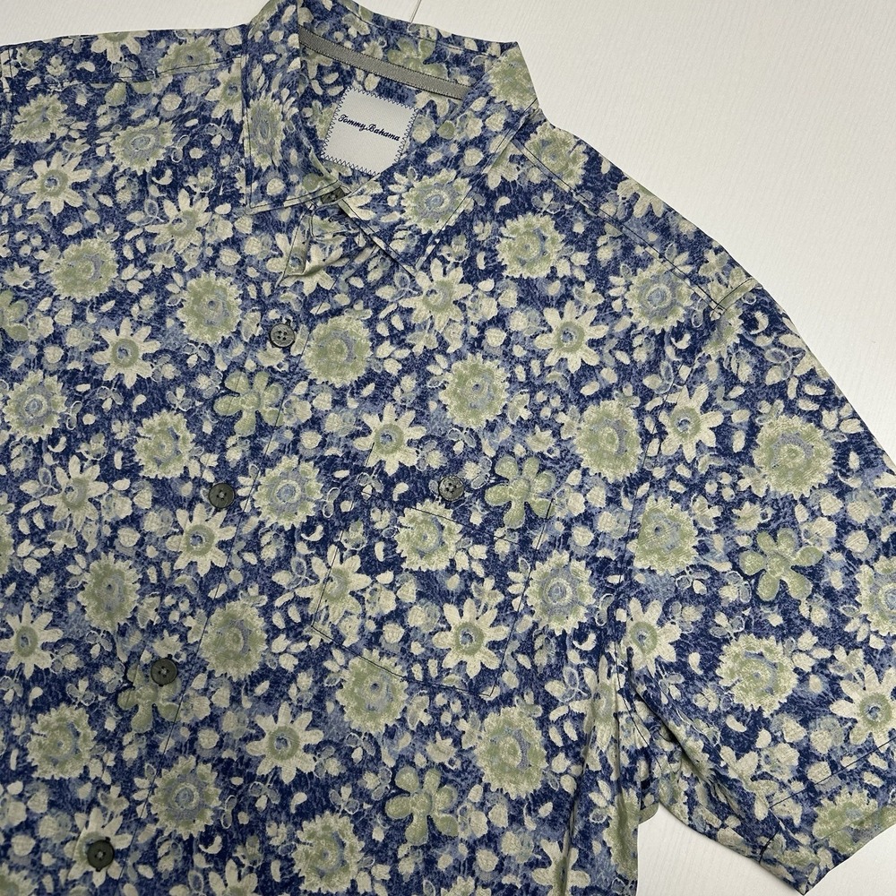 Tommy Bahama Short Sleeve Blue-Green Floral Vacation Shirt Men's XL 100% Silk
